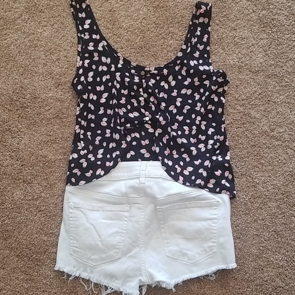 Top - Picture 6 of 7